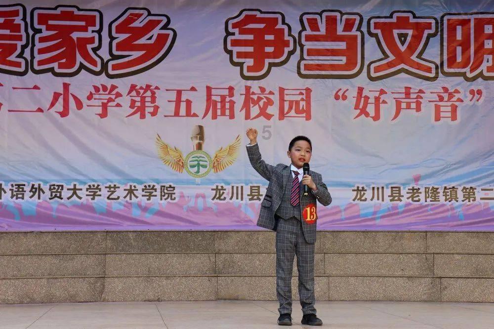 逃离破旧弃城