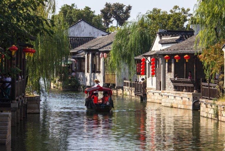 哈尔滨机场旅客吞吐量跃居全国千万级机场第17位